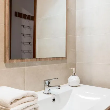 Holi-rent Procurador * Sevilla